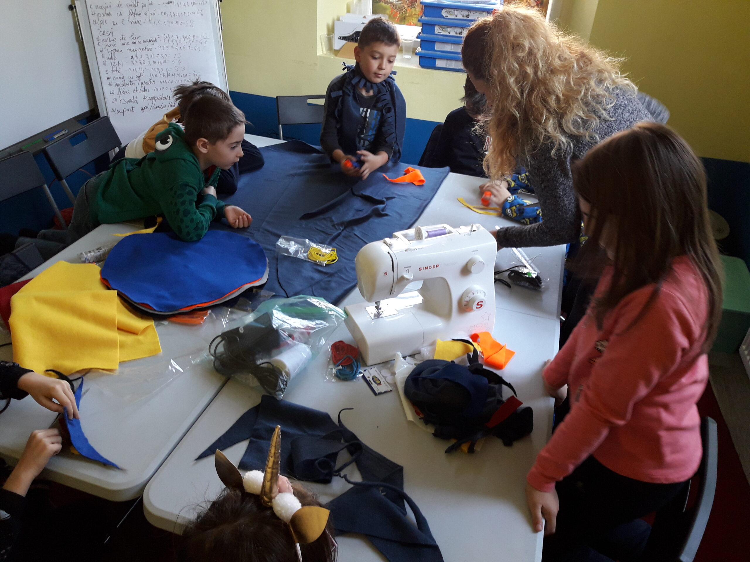 Curs Robotica pentru copii Inventicum Brașov
