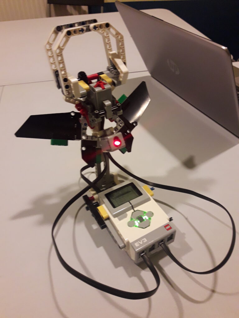 Curs Robotica nivel avansat Inventicum Brașov