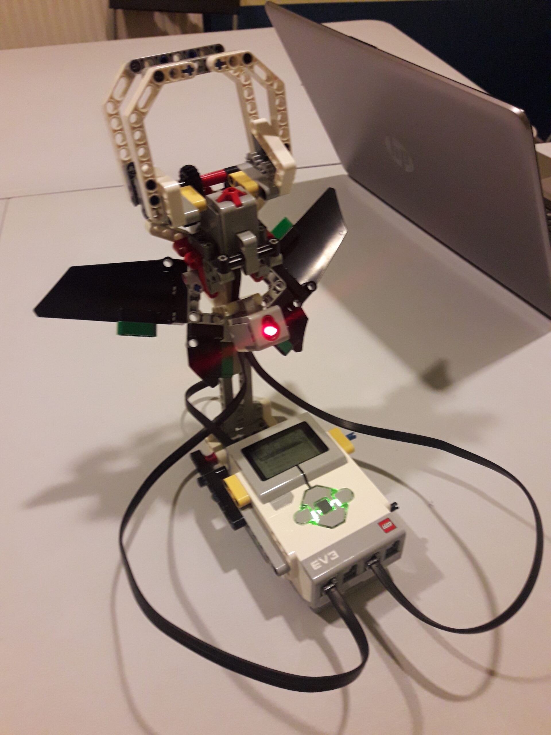 Curs Robotica nivel avansat Inventicum Brașov