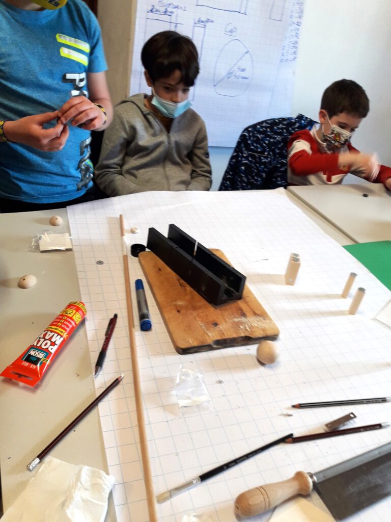 Curs Robotica pentru copii Inventicum Brașov
