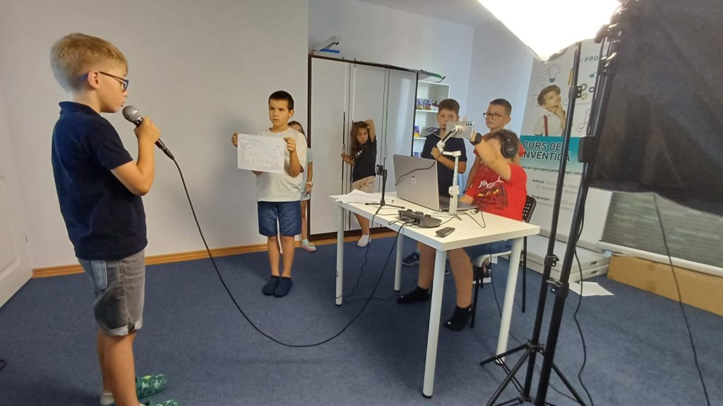 Curs Mass-Media Pentru copii 9-14 ani Inventicum Brasov